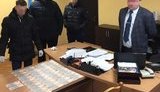 Голову райдержадміністрації у Львівській області затримано на хабарі 21 тисячу грн, - СБУ. ФОТОрепортаж