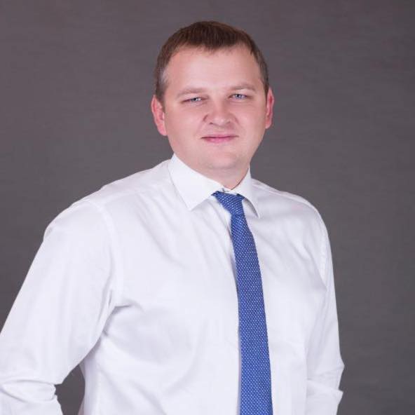 Зеленський вперше пішов на конфлікт із Коломойським 02