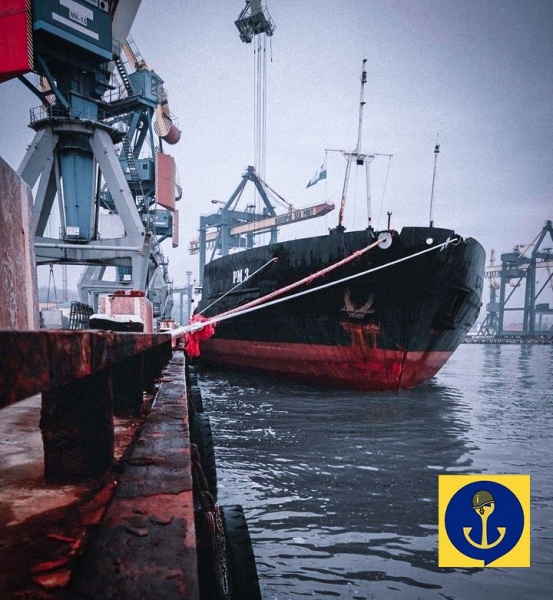 Occupiers are turning Mariupol seaport into military base, - Andriushchenko 03