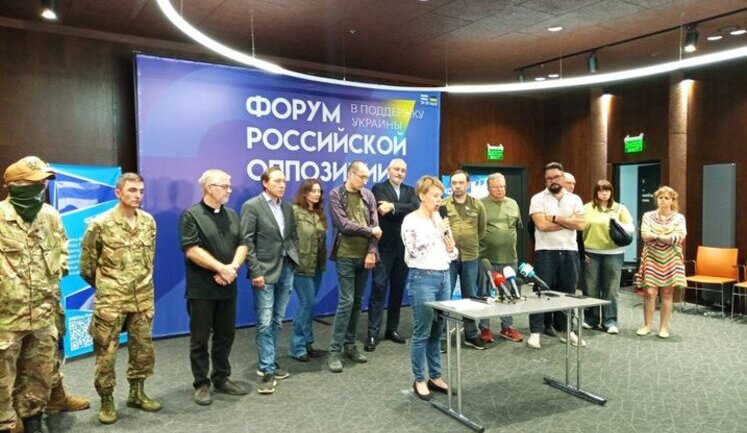 У Львові відбувся "Форум російської опозиції". Садовий доручив "відповідним органам" розібратись. ВIДЕО