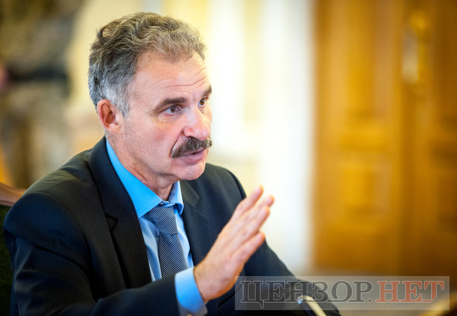 Віктор Єленський: Українським дипломатам і спецслужбам слід берегти Вселенського Патріарха. Оскільки ми знаємо, що спецслужби Російської Федерації діють підступно і безцеремонно 03