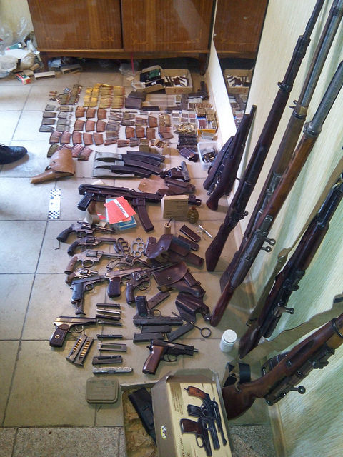 Дві збройові майстерні ліквідовано в столиці 01
