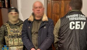 СБУ викрила "крота" у Силах оборони: коригував удари РФ по складах з боєприпасами та дронами. ФОТОрепортаж