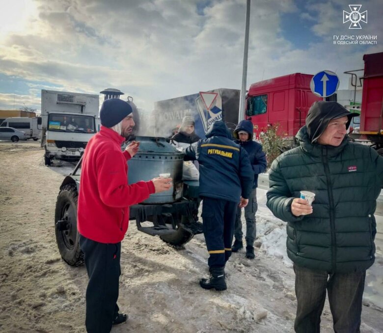Через негоду в Україні загинули 10 людей, ще 23 - постраждали, - МВС 02