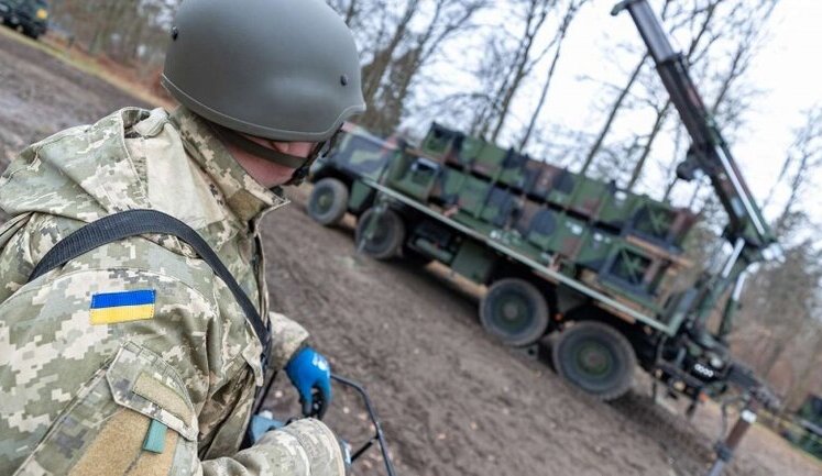 США предупреждают союзников о возможной задержке поставок оружия Украине на фоне войны с Ираном, - Politico