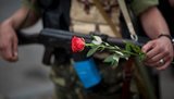 Conflicting Gestures From Putin to Ukraine Leaders