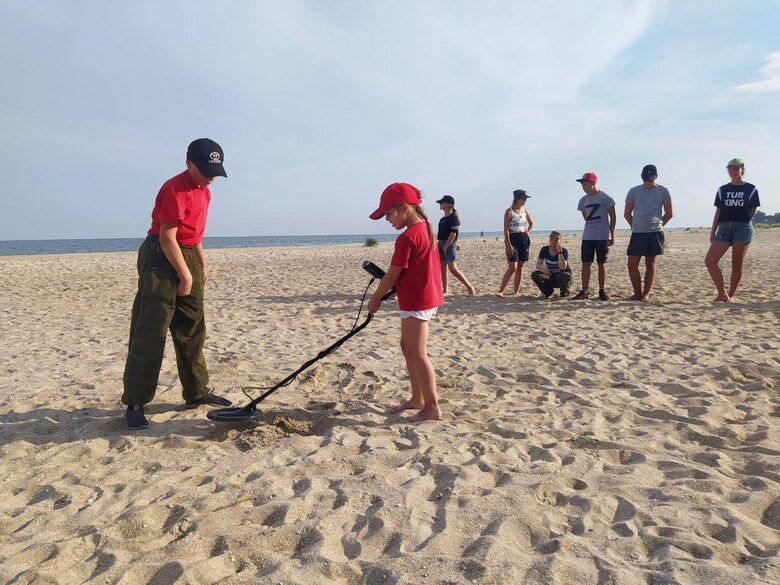 In a camp near Mariupol, occupants teach children to shoot and hate Ukraine - City Council 03