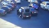 Геращенко опублікував кадри початку інциденту, в якому було побито нардепа Найєма. ВIДЕО