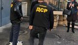 В Киеве при получении взяток на общую сумму 152 тыс. грн задержаны двое чиновников, - Нацполиция. ФОТО