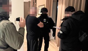 Інсценував власну смерть: на Закарпатті затримано співучасника міжнародної кіберзлочинної групи, - ДБР. ФОТОрепортаж