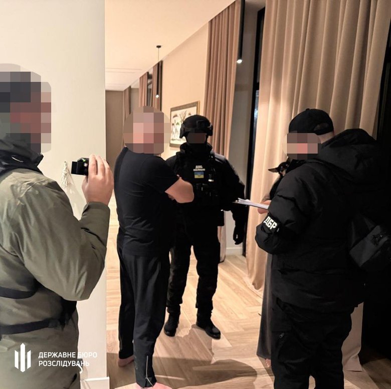 Кіберзлочинна група: на Закарпатті затримано співучасника