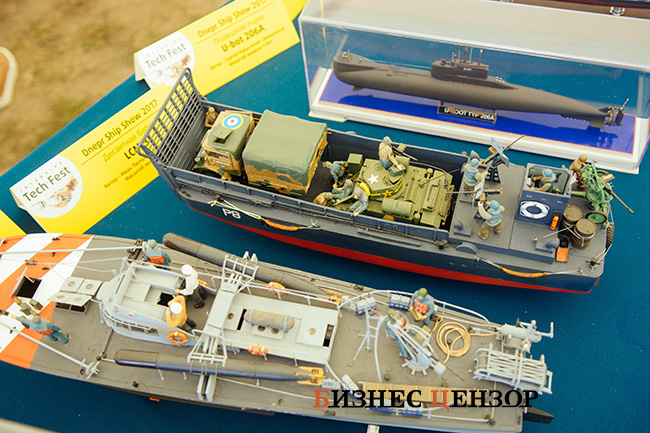 Авиадвигатели, беспилотники, боевые машины и трехтонный спиннер. Фоторепортаж с крупнейшего технического фестиваля 10