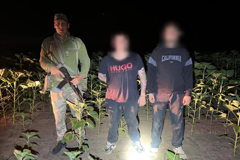 Пограничники задержали двух украинцев за попытку незаконного пересечения границы