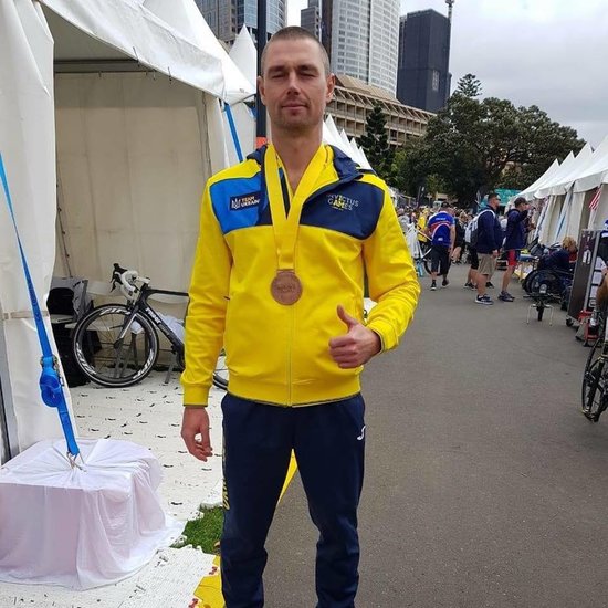 Invictus Games-2018: велогонщик Денис Фищук принес Украине первую медаль 01