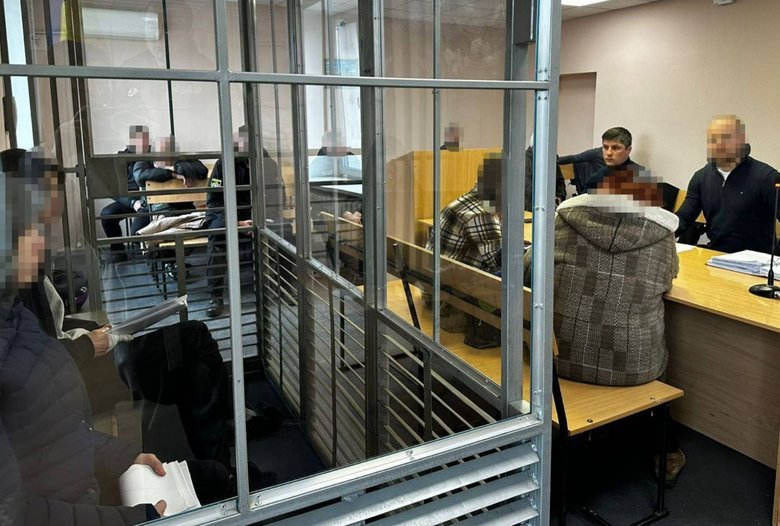 неповнолітні побили військового