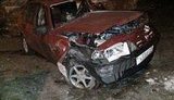 В Мариуполе в угол дома врезалась машина, есть погибшие. ФОТО