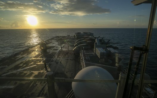 Десантний корабель США з 3500 морпіхами прибув на Близький Схід