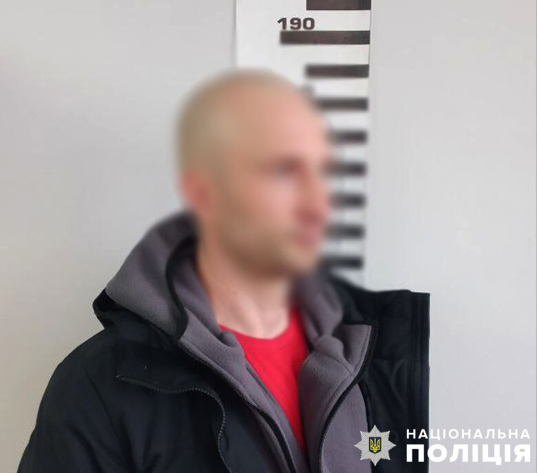 У Києві затримали чоловіка, який повідомив про хибне замінування ТРЦ tikkidqtiqdzzrz