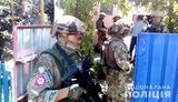 Вооруженного мужчину, стрелявшего из ружья и ранившего своего отца, задержали на Херсонщине, - МВД. ФОТОрепортаж