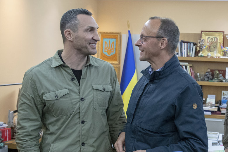 Володимир Кличко закликав Зеленського запросити Штайнмаєра до Києва: Україні критично потрібні надійні і потужні партнери 02