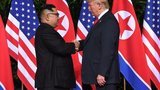 "Чудові відносини": кадри зустрічі Трампа та Кім Чен Ина. ВIДЕО