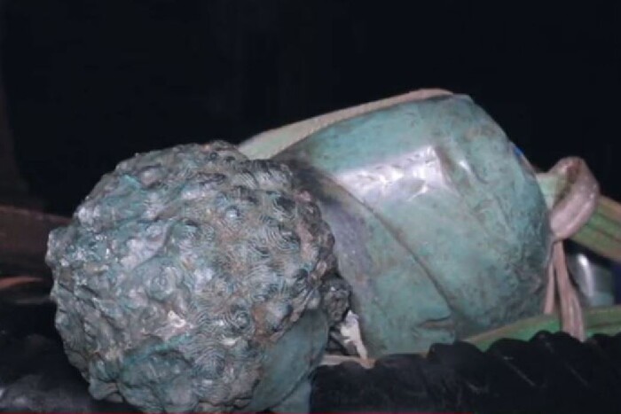 В Житомире был демонтирован памятник Пушкину. Мэр Сухомлин хочет отдать его россиянам по обмену 07