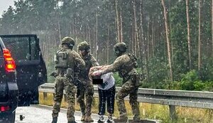 Чотирьох українців затримали у Польщі: їх підозрюють у викраденні мігрантів з метою викупу. ФОТО