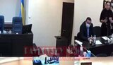 "Я есть хочу. Прошу не пытать защитника", - адвокат Криворучко просит судью объявить перерыв в заседании по делу нардепа Кузьминых. ВИДЕО