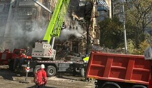 Тело погибшей от атаки дронов в Киеве нашли под завалами (дополнено). ВИДЕО+ФОТО