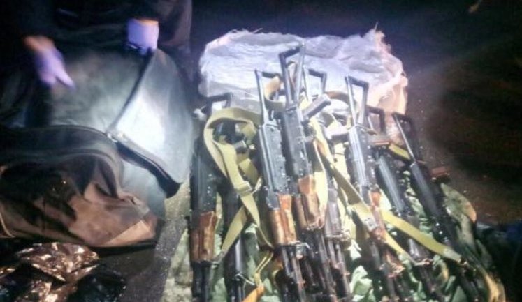 SBU seizes 12 AK rifles, foils attack on Maidan tomorrow, - Matios. PHOTOS