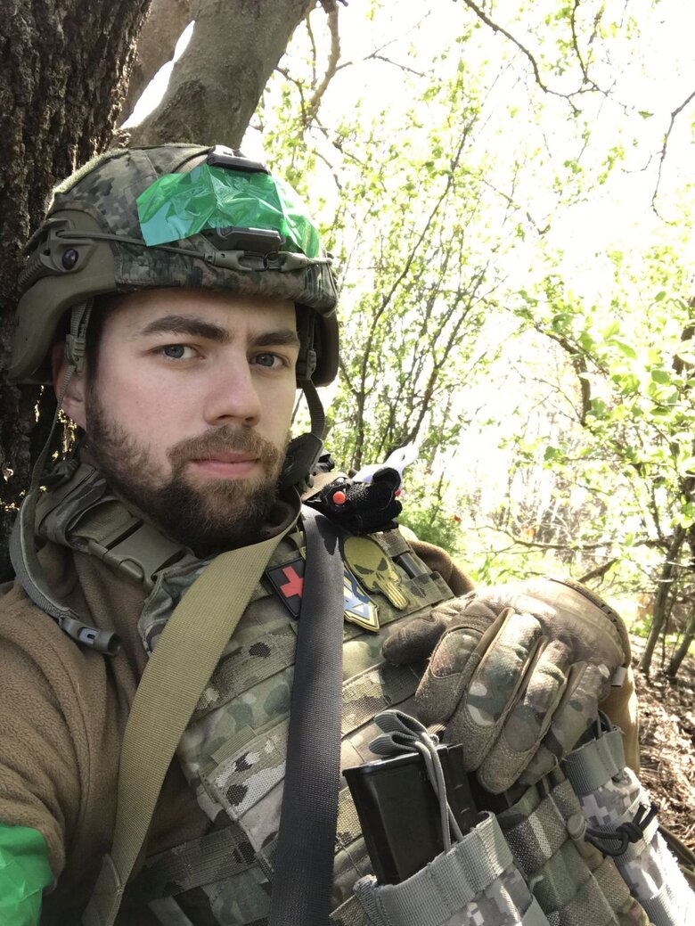 Боєць із позивним Хмара, який на війні втратив очі: Якби хтось підійшов і сказав: Віддай мені дві ноги нижче колін, а я тобі – праве око, я б відповів: Не питання! 04