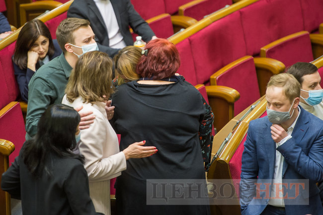 Вазоны Тищенко, просьба к Радуцкому по поводу ягодицы и сообщение Литвиненко: Когда ее обнимаю, у меня все встает, - работа ВР 16 апреля 12