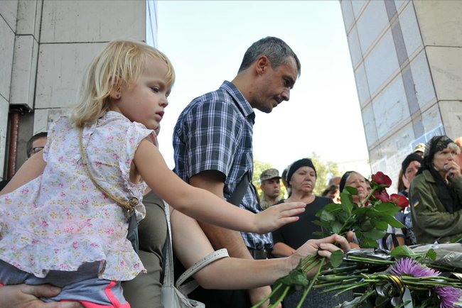 Київ попрощався з воїном 72-ї ОМБр Володимиром Матвієнком, загиблим на Донбасі 18 вересня 18