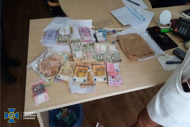 СБУ разоблачила схему вымогательства денег по несуществующим онлайн-кредитам под 1500% годовых: пострадали более 60 тыс. человек 02