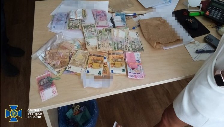 СБУ разоблачила схему вымогательства денег по несуществующим онлайн-кредитам под 1500% "годовых": пострадали более 60 тыс. человек. ФОТОрепортаж