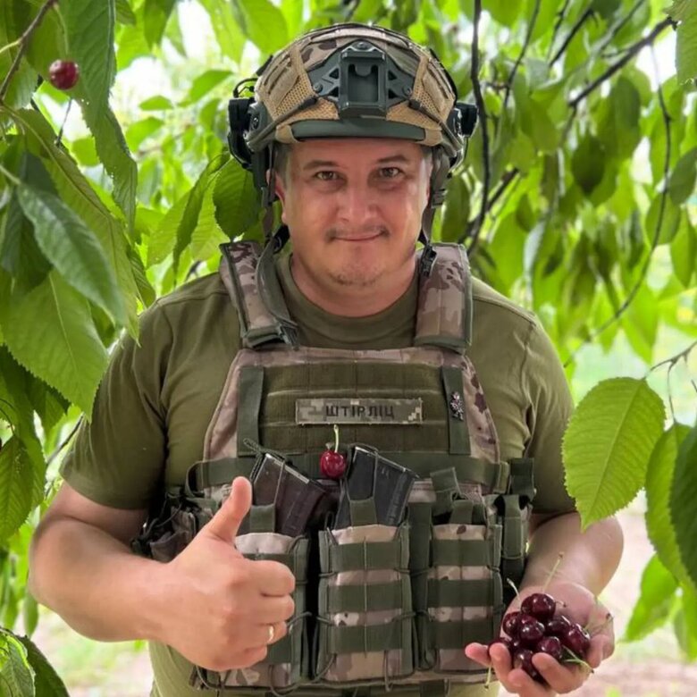 Полковник ЗСУ Анатолій Штефан (Штірліц): Наш наступ відбувається на добре підготовлену лінію оборонних рубежів. Потрібно розуміти, що російські війська не сиділи просто так, а мінували, рили окопи, бетонували їх 05