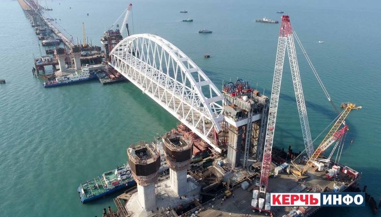 Russia makes bold move to try to solidify control over Crimea