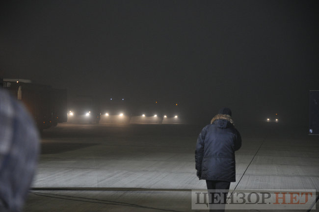 Heroes, welcome home!” liberated Ukrainian hostages enjoy warm reception at Boryspil airport 42