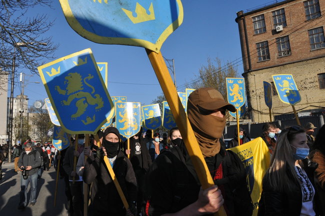 У центрі Києва відбувся марш вишиванок на честь дивізії СС Галичина 11
