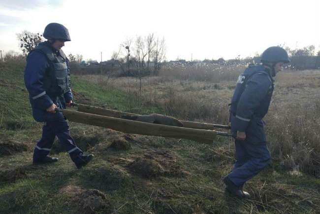 Фугасну авіабомбу вагою 100 кг знешкодили під Харковом, - ДСНС 03