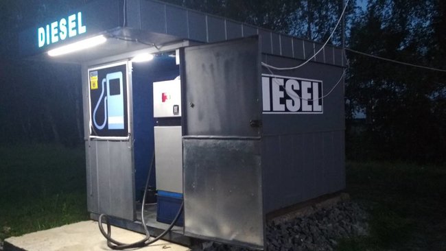 Незаконну АЗС ліквідували в Хмельницькій області 03