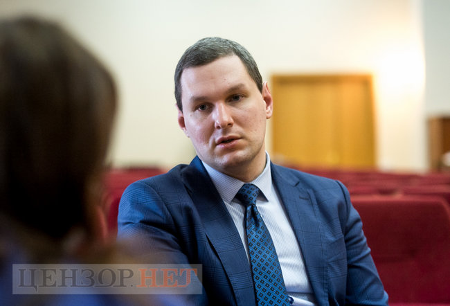 Заступник начальника управління ДБР у справах Майдану Артем Яблонський: Епізод по 20 лютого розкрито майже повністю, від найвищого керівництва до рядового виконавця, який тиснув на гачок 02