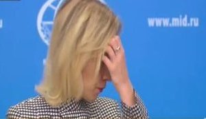 "Мене бачать по всьому світу! Так, ще раз! Трансляцію відключили ?!", - Захарова намагається озвучити заяву МЗС РФ. ВIДЕО