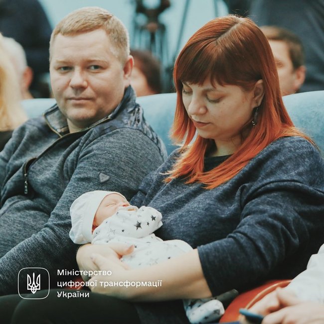 Запуск услуги е-Малятко начат с Харькова. Родители смогут оформить 10 услуг в одной 01