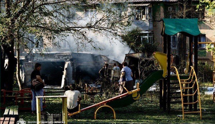 Атака РФ на Дніпро: у лікарні помер поранений чоловік