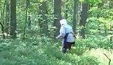 Селяне негодуют из-за налогов на ягоды, грибы и орехи: "Государство нас пенсией обидело. Это единственный заработок". ВИДЕО