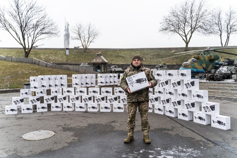 Метинвест передал ВСУ 100 дронов DJI Mavic 3 на 10 миллионов гривен 01