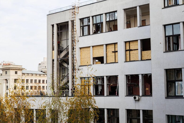 Наслідки удару по Держпрому в Харкові