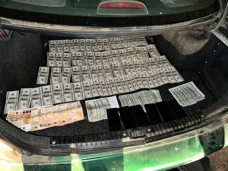 A scheme for smuggling draft dodgers across the border was uncovered in Zakarpattia