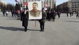 Колонна во главе с портретом Сталина прошла по центральным улицам Харькова. ФОТОрепортаж